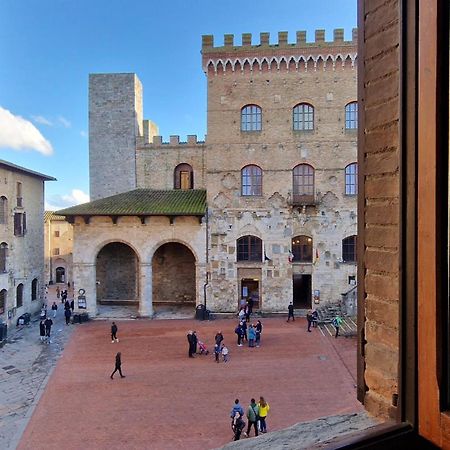 Sangi Studio Apartment - With Amazing View Of The Duomo San Gimignano Extérieur photo