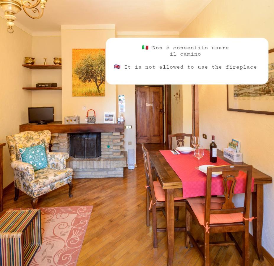 Sangi Studio Apartment - With Amazing View Of The Duomo San Gimignano Extérieur photo